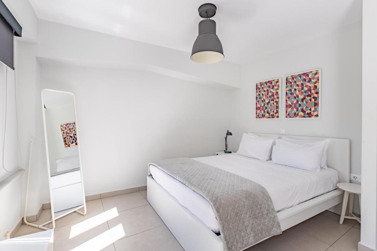 Supreme C2 In Syntagma Apartment